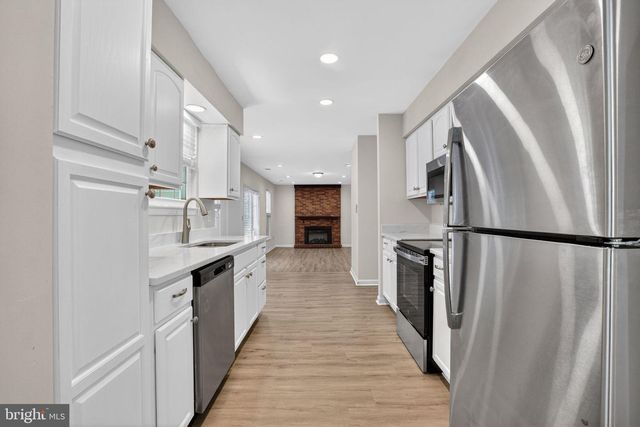 9510 FOX RUN DR, Clinton, MD 20735