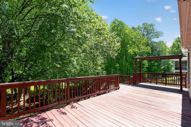 9510 FOX RUN DR, Clinton, MD 20735