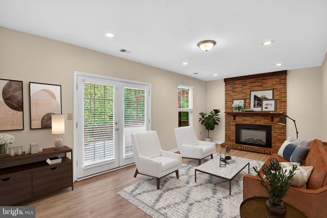 9510 FOX RUN DR, Clinton, MD 20735