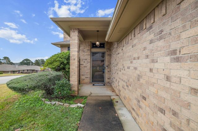 2732 Timberwood Trail, Longview, TX 75605