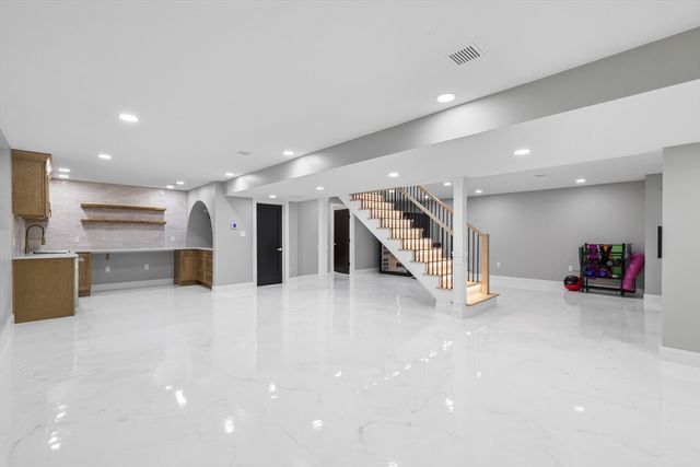 91 Howard St, Easton, MA 02375