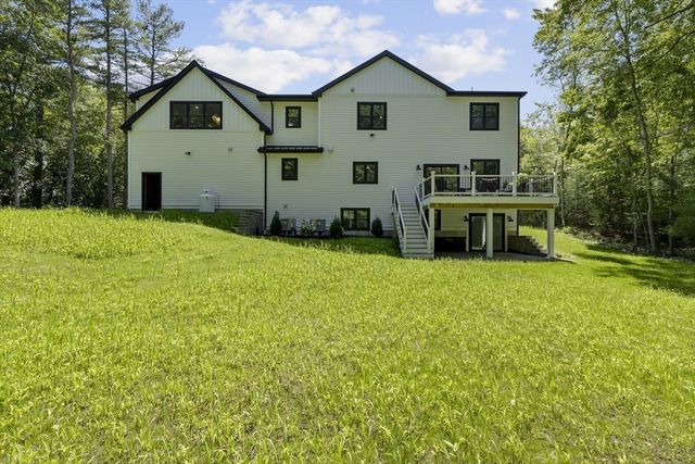 91 Howard St, Easton, MA 02375