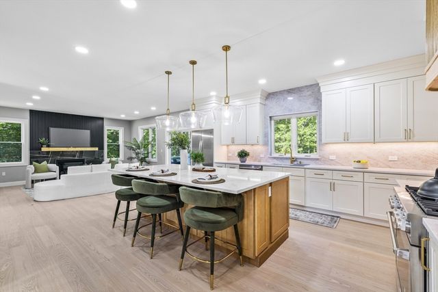 91 Howard St, Easton, MA 02375