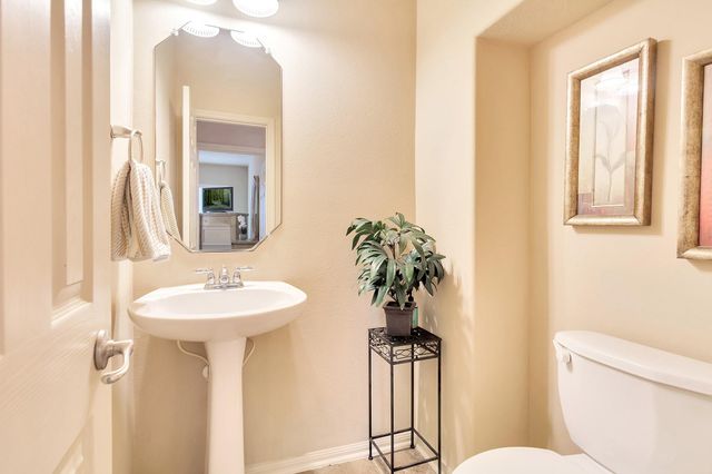 10 W Lasting Spring, The Woodlands, TX 77389