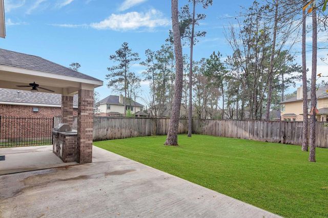 10 W Lasting Spring, The Woodlands, TX 77389