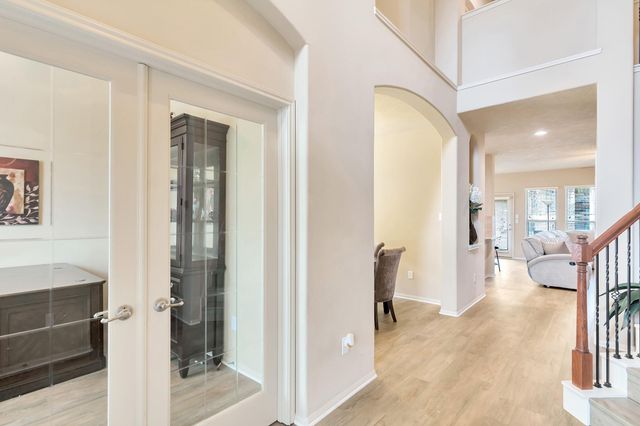 10 W Lasting Spring, The Woodlands, TX 77389