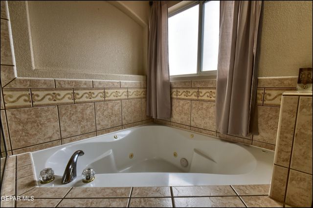 13733 Paseo De Fe Circle, Horizon City, TX 79928