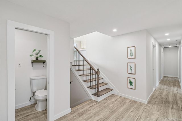 911 Ostrander Avenue, Riverhead, NY 11901