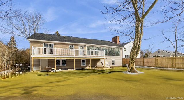 911 Ostrander Avenue, Riverhead, NY 11901