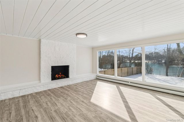 911 Ostrander Avenue, Riverhead, NY 11901