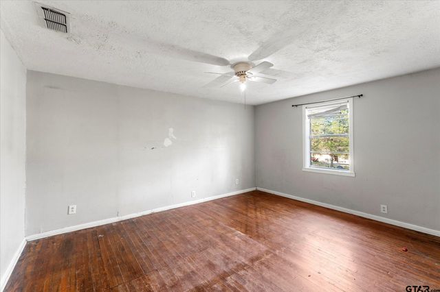 1108 Merritt Ave, Mt Pleasant, TX 75455