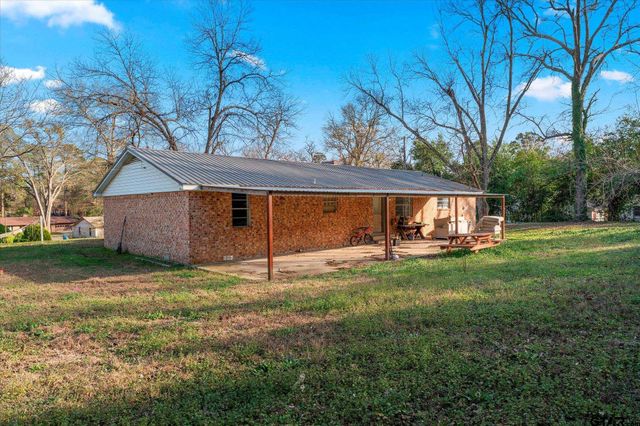 1108 Merritt Ave, Mt Pleasant, TX 75455