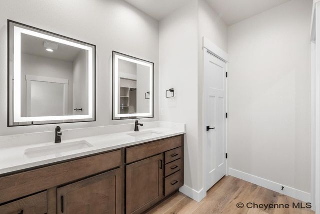 4061 SADDLEBACK LN, Cheyenne, WY 82001