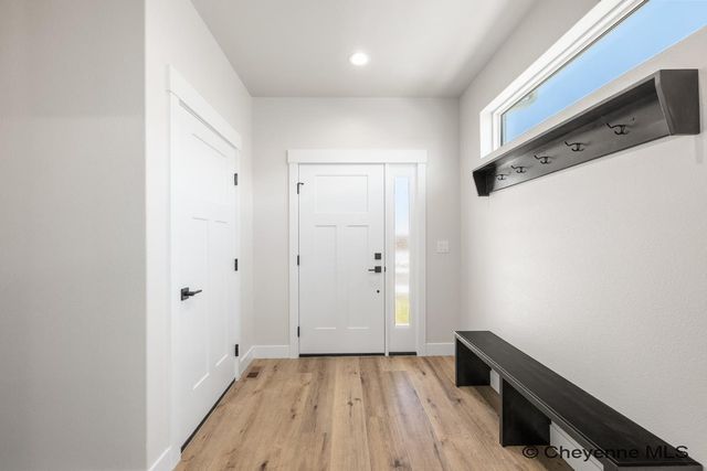4061 SADDLEBACK LN, Cheyenne, WY 82001