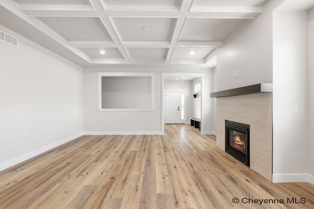 4061 SADDLEBACK LN, Cheyenne, WY 82001