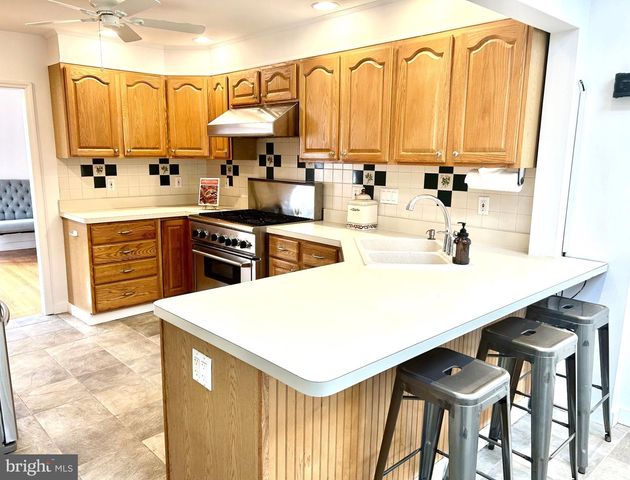 1141 ELWOOD AVE, Andalusia, PA 19020