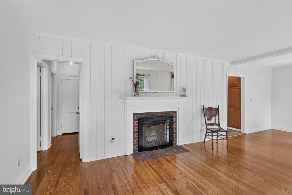 1141 ELWOOD AVE, ANDALUSIA, PA 19020 — photo 5