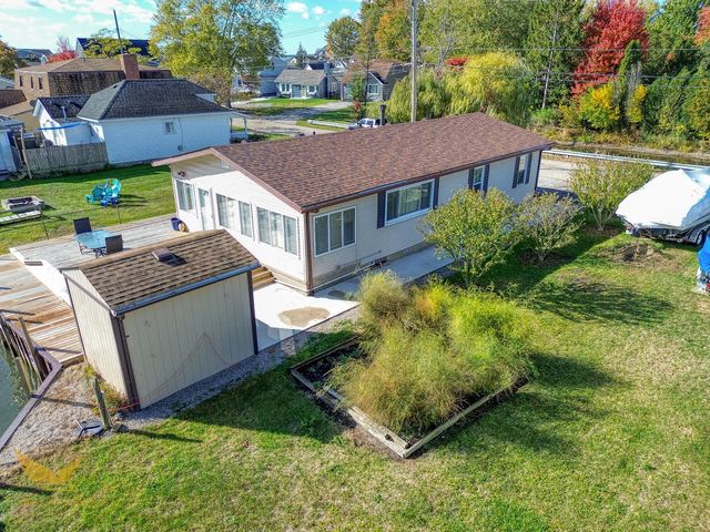 37844 Maplehill Street, Harrison Twp, MI 48045