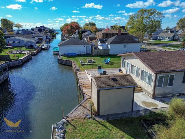 37844 Maplehill Street, Harrison Twp, MI 48045