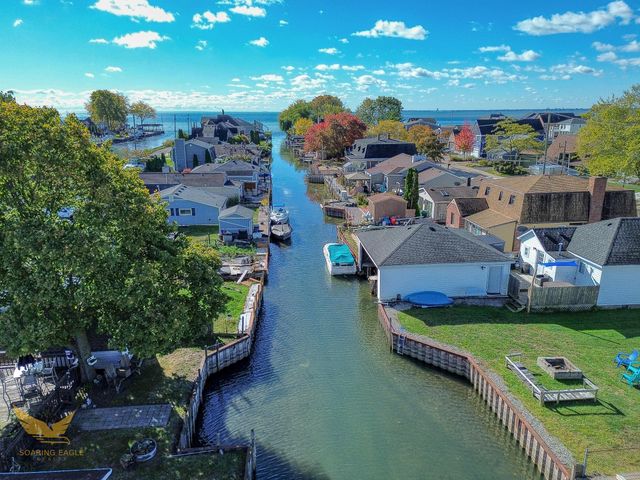 37844 Maplehill Street, Harrison Twp, MI 48045