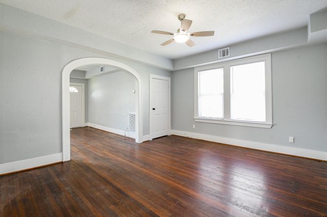 3015 Isabella Street, Houston, TX 77004