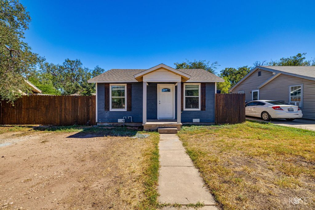 Image 2 of property listing at 2609 North Street, San Angelo, TX 76901