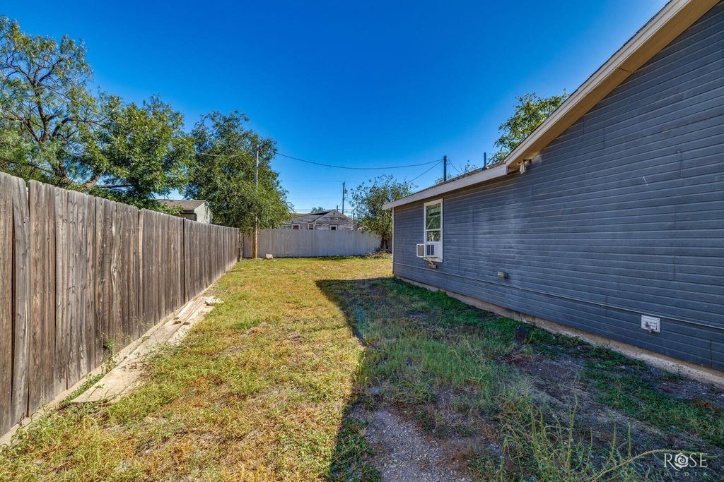 Image 22 of property listing at 2609 North Street, San Angelo, TX 76901