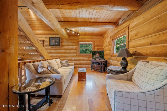 613 N Shiloh Rd, Seymour, TN 37865