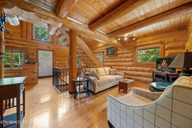 613 N Shiloh Rd, Seymour, TN 37865