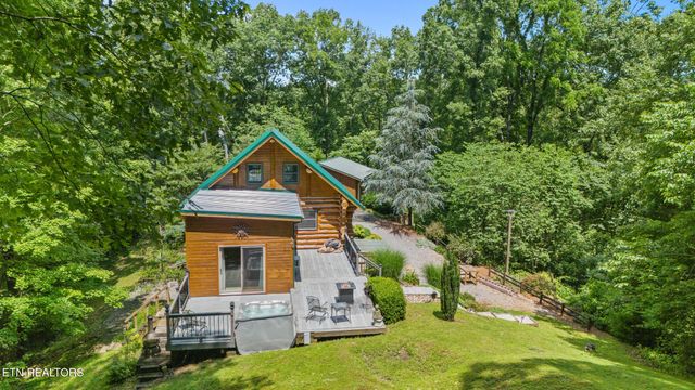 613 N Shiloh Rd, Seymour, TN 37865