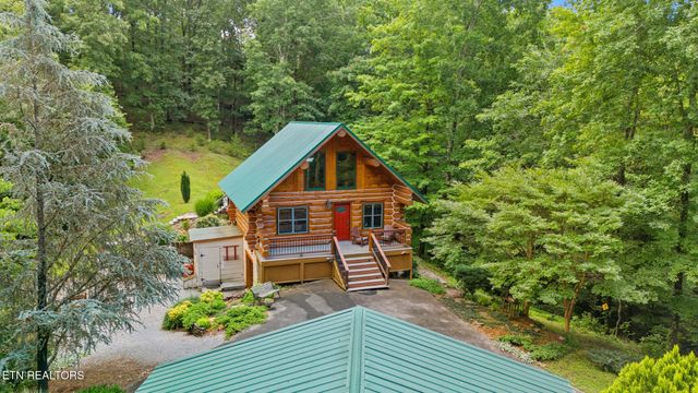 613 N Shiloh Rd, Seymour, TN 37865
