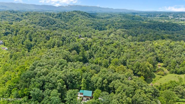 613 N Shiloh Rd, Seymour, TN 37865
