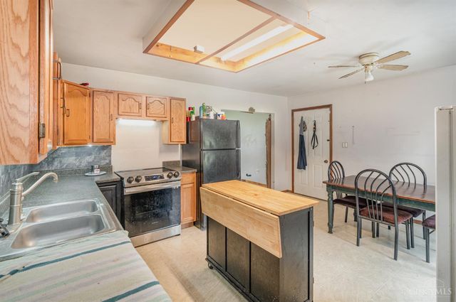 3277 St Rt 73, Washington Twp, OH 45133