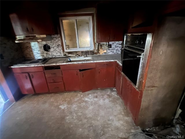 99 Carter Street, Newburgh, NY 12550