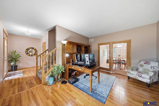 5532 N 18th Street, Lincoln, NE 68521
