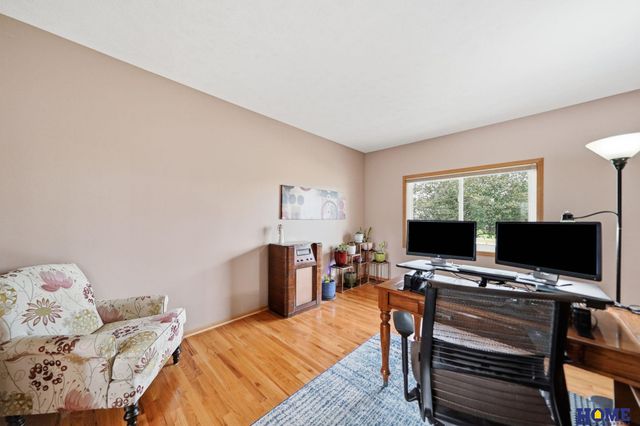 5532 N 18th Street, Lincoln, NE 68521