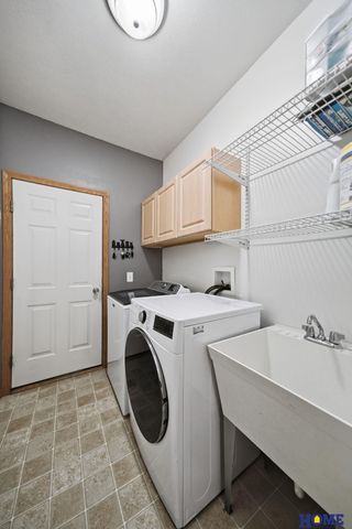 5532 N 18th Street, Lincoln, NE 68521
