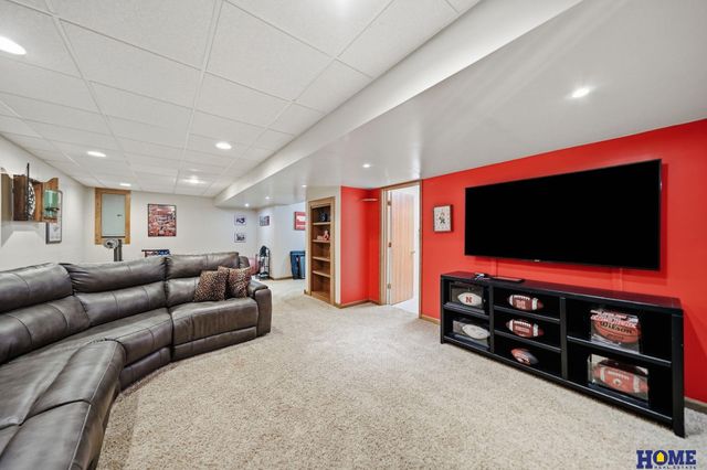 5532 N 18th Street, Lincoln, NE 68521