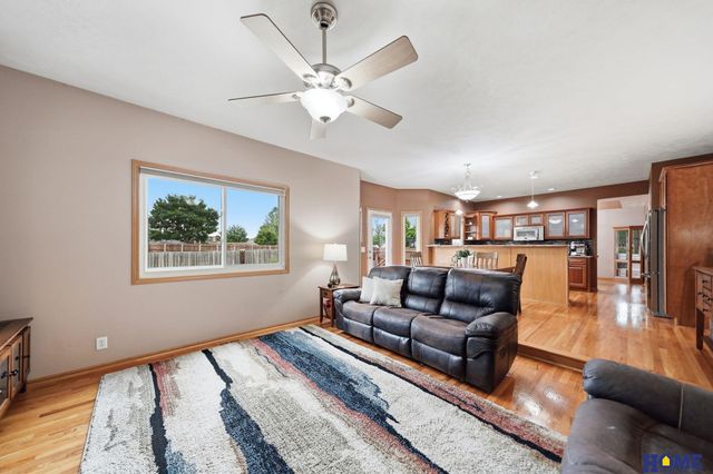 5532 N 18th Street, Lincoln, NE 68521