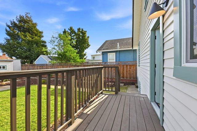 1834 8th St, Alameda, CA 94501