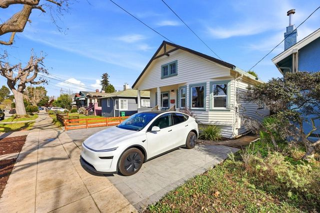 1834 8th St, Alameda, CA 94501