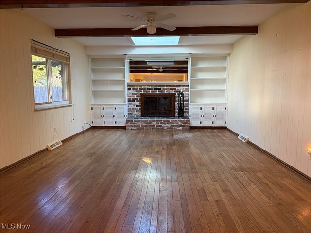 9474 Stoney Creek Lane, Parma Heights, OH 44130