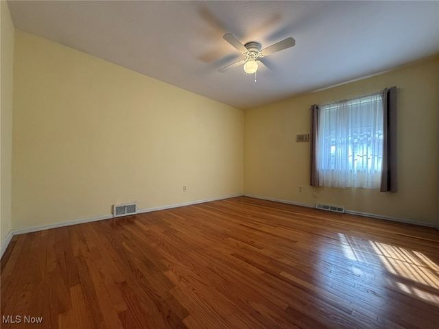 9474 Stoney Creek Lane, Parma Heights, OH 44130