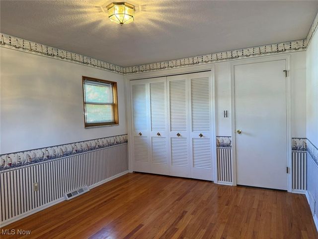 9474 Stoney Creek Lane, Parma Heights, OH 44130