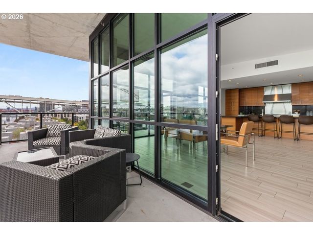 1830 Nw RIVERSCAPE St 801, Portland, OR 97209