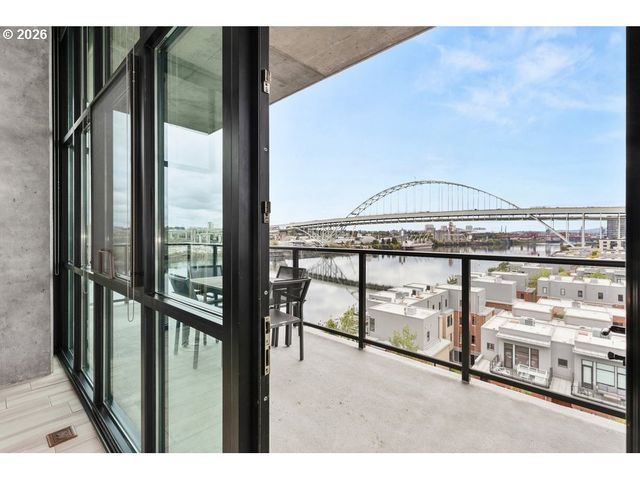 1830 Nw RIVERSCAPE St 801, Portland, OR 97209
