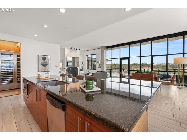 1830 Nw RIVERSCAPE St 801, Portland, OR 97209