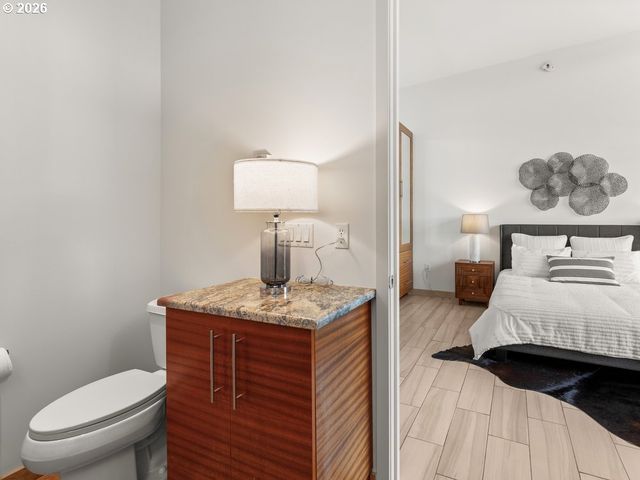1830 Nw RIVERSCAPE St 801, Portland, OR 97209