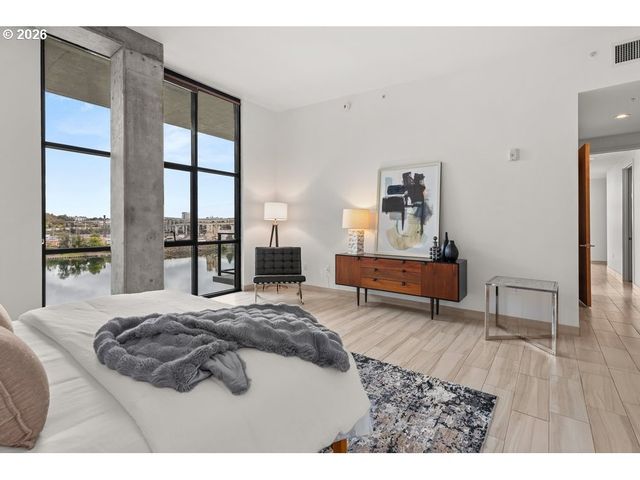 1830 Nw RIVERSCAPE St 801, Portland, OR 97209