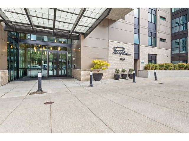 1830 Nw RIVERSCAPE St 801, Portland, OR 97209